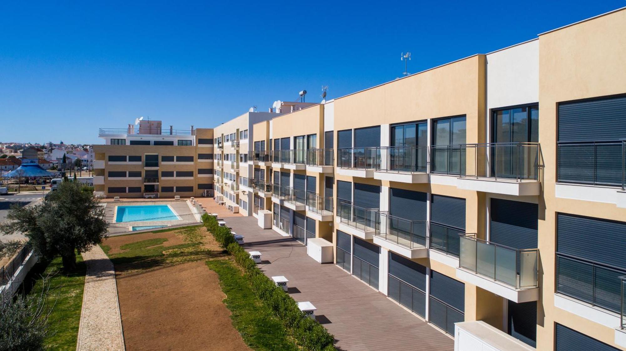 Two Bedroom Stylish Central Tavira Apartment. Δωμάτιο φωτογραφία